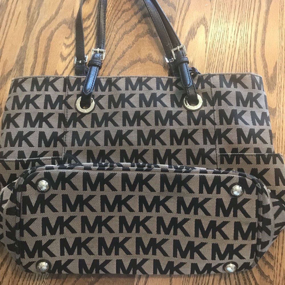 Michael Kors purse
